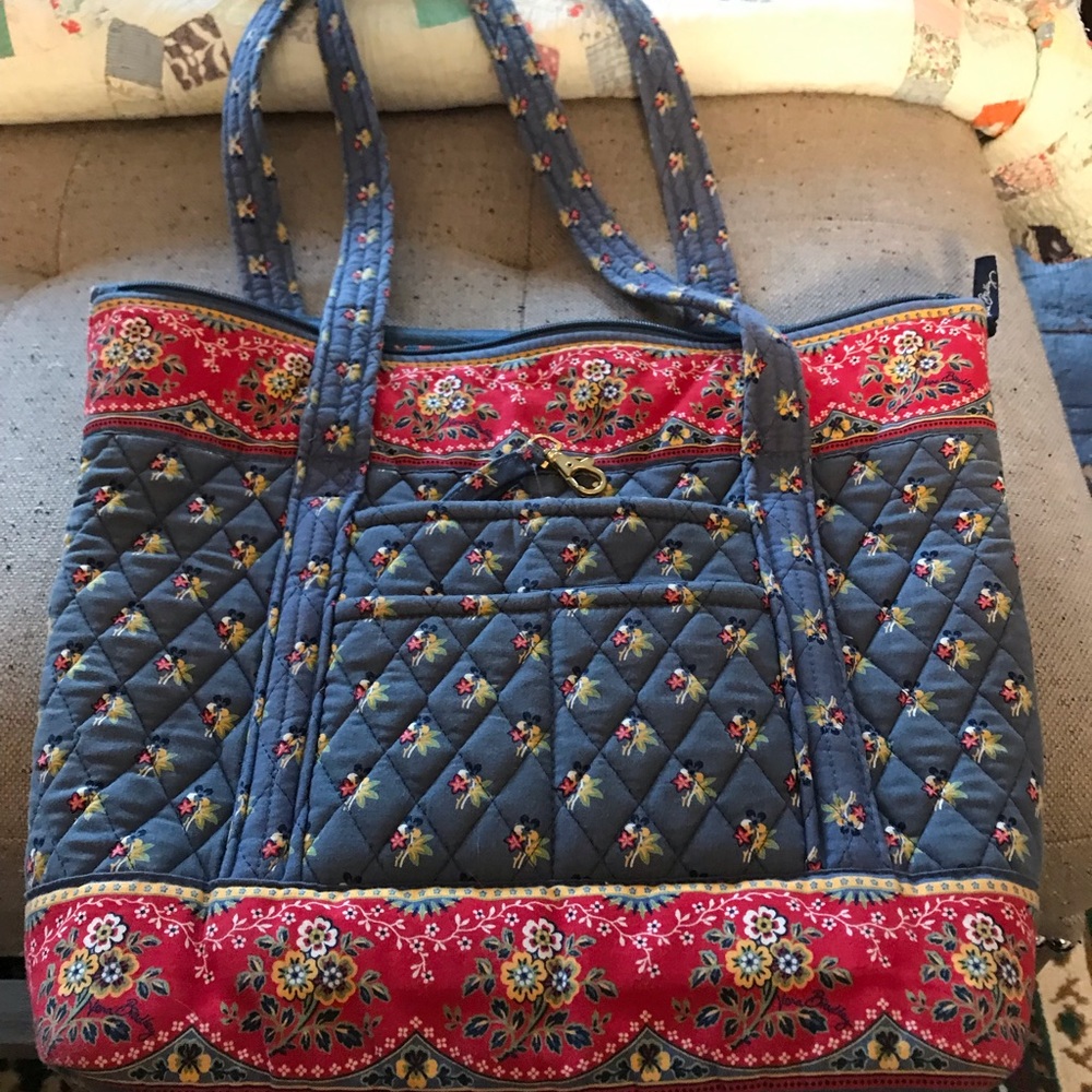 Vera tote